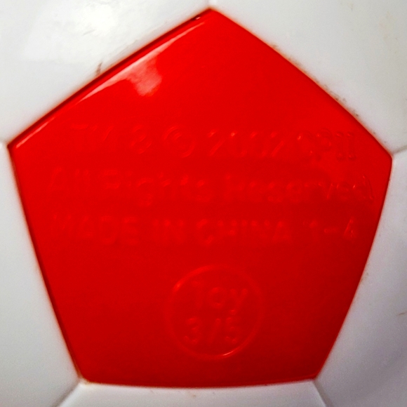 Vintage 2002 Stuart Little 2 Kids Meal Toy of Stuart Rolling on a Soccer Ball - Picture 6 of 6